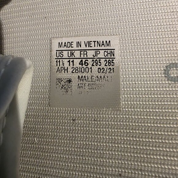 Size 11.5 - adidas Yeezy Boost 350 V2 Mono Ice - Picture 11 of 11